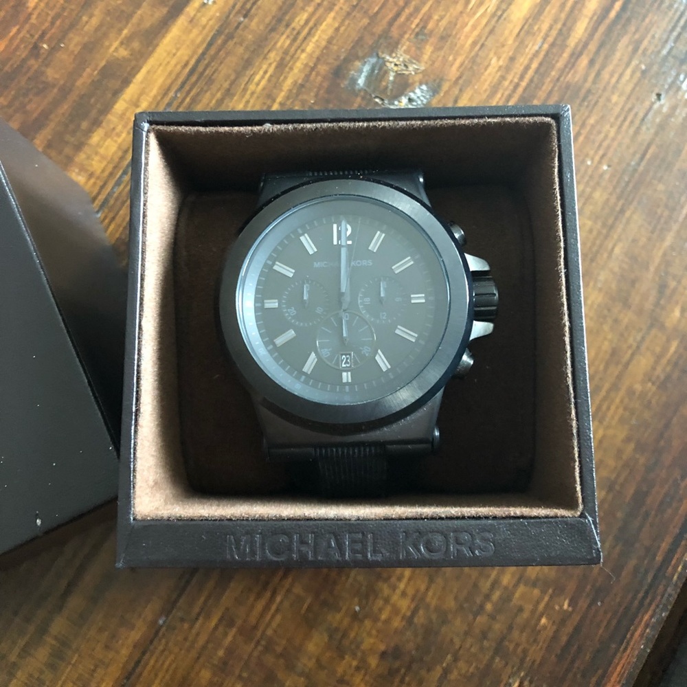 Men’s/unisex Michael kors watch black